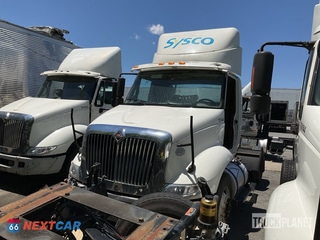 2009 International 8600 2009 (unverified) International 8600 4x2 S/A Day Cab Truck Tractor