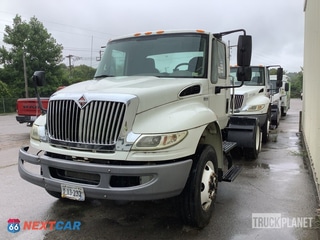2012 International 4400 2012 International 4400 4x2 S/A Day Cab Truck Tractor