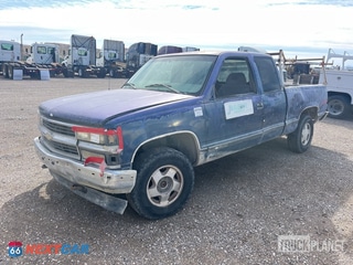 1995 Chevrolet C 1500 1995 Chevrolet C1500 4x4 Extended Cab Pickup (Inoperable)