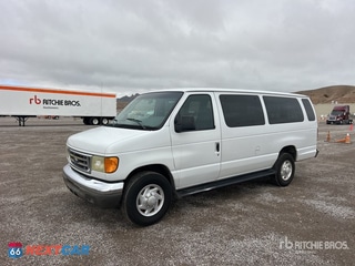 2005 Ford E-350 2005 Ford E-350 7 Passenger Van