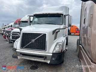 2015 Volvo Vnl 630 2015 Volvo VNL630 6x4 T/A Sleeper Truck Tractor (Inoperable)