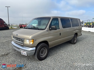 2000 Ford E-350 2000 Ford E-350 XL 10 Passenger Van