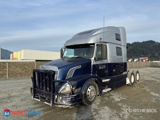 2011 Volvo Vnl 2011 Volvo VNL 6x4 T/A Sleeper Truck Tractor