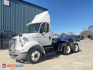 2005 International 8600 2005 International 8600 6x4 T/A Day Cab Truck Tractor