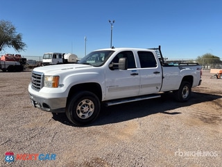 2009 GMC Sierra 2500 Hd 2009 GMC Sierra 2500HD 4x4 Crew Cab Pickup