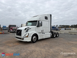 2016 Volvo Vnl 670 2016 Volvo VNL670 6x4 T/A Sleeper Truck Tractor