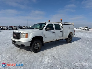 2011 GMC Sierra 2500 Hd 2011 GMC Sierra 2500HD 4x4 Crew Cab Pickup