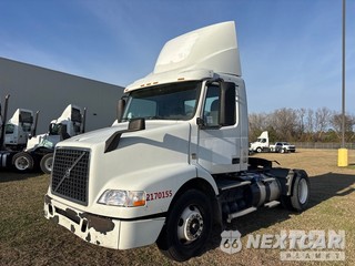 2017 Volvo Vnm 2017 Volvo VNM 4x2 S/A Day Cab Truck Tractor