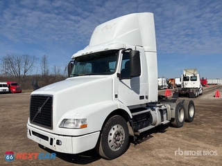 2016 Volvo Vnm 2016 Volvo VNM 6x4 T/A Day Cab Truck Tractor