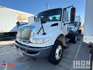 2007 International 4400 2007 International 4400 4x2 S/A Day Cab Truck Tractor