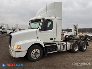 2016 Volvo Vnm 2016 Volvo VNM 6x4 T/A Day Cab Truck Tractor