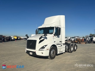 2020 Volvo Vnr 64300 2020 Volvo VNR64300 6x4 T/A Day Cab Truck Tractor