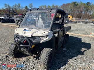 2022 Can-Am Defender 2022 Can-Am Defender 6x6 Utility Vehicle