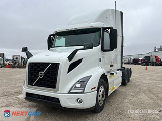 2023 Volvo Vnr 2023 Volvo VNR 6x4 T/A Sleeper Truck Tractor