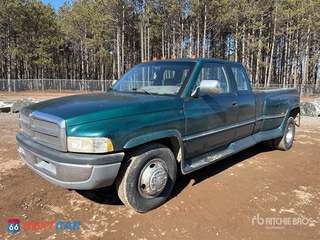1996 Dodge 3500 1996 Dodge 3500 SLT 4x2 Extended Cab Pickup