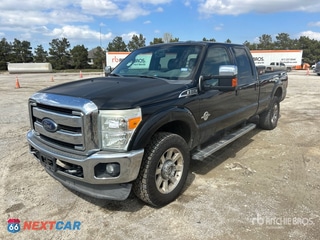 2013 Ford F-350 2013 Ford F-350 Lariat 4x4 Crew Cab Pickup