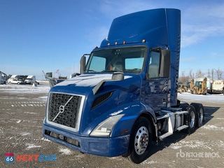 2021 Volvo Vnr 2021 Volvo VNR 6x4 T/A Day Cab Truck Tractor
