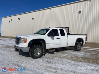 2008 GMC Sierra 3500 Hd 2008 GMC Sierra 3500HD SLT 4x4 Extended Cab Pickup