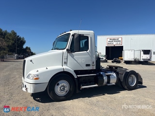 2014 Volvo Vnm 2014 Volvo VNM 4x2 S/A Day Cab Truck Tractor