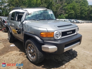 2011 TOYOTA FJ CRUISER