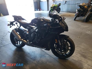 2023 YAMAHA YZFR1