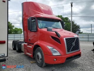2020 VOLVO VNR