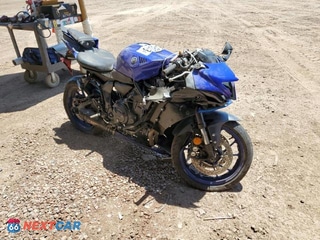 2022 YAMAHA YZFR7