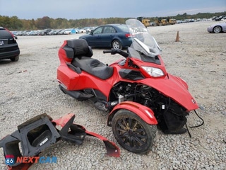 2013 CAN-AM SPYDER ROADSTER RT