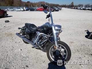 2017 HARLEY-DAVIDSON FLHR ROAD KING