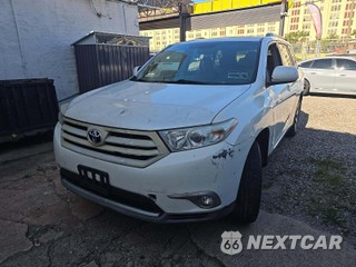 2012 Toyota Highlander SE