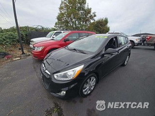 2014 Hyundai Accent SE Hatchback
