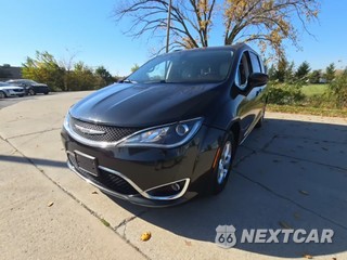 2017 Chrysler Pacifica Touring L Plus 121.6" WB