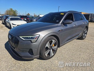 2022 Audi e-tron Premium Plus