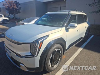 2024 Kia EV9 Land