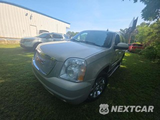 2008 GMC Yukon Denali 5SA