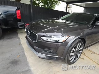 2022 Volvo V90 Cross Country B6