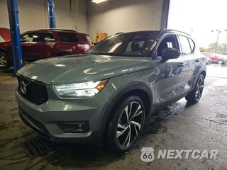 2020 Volvo XC40 T5 R-Design