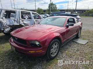 2007 Ford Mustang V6 Deluxe Coupe