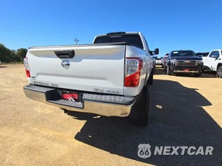 2017 Nissan TITAN XD SV Crew Cab Medium Bed