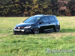 2011 Volkswagen GTI w/Sunroof & Navigation