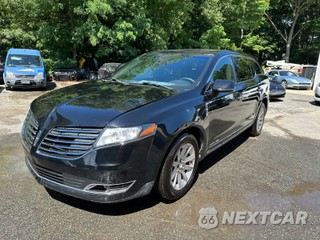 2017 Lincoln MKT w/Livery Pkg