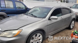 2013 Chrysler 200 LX Sedan