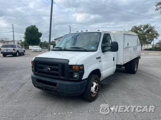 2012 Ford Super Duty E-450 Cutaway DRW