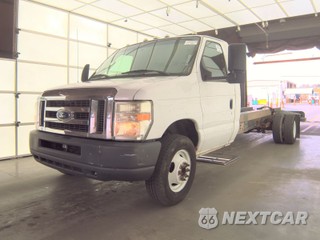 2011 Ford Super Duty E-450 Cutaway DRW