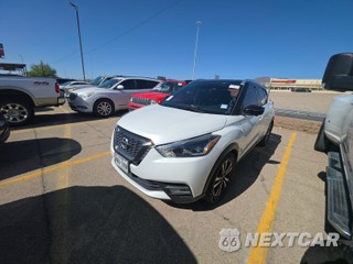2020 Nissan Kicks SR
