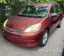 2005 Toyota Sienna LE Minivan 119.3" WB