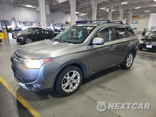 2015 Mitsubishi Outlander SE