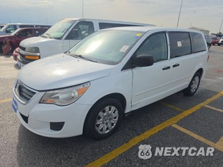 2014 Volkswagen Routan S 121.2" WB