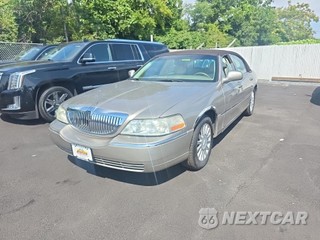 2003 Lincoln Town Car Executive