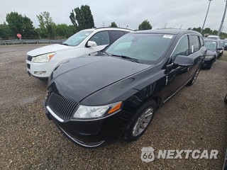 2015 Lincoln MKT w/Livery Pkg